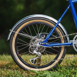 Image of Velo Orange 20" x 60mm Smooth Alloy Fenders