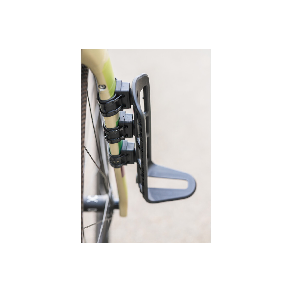 Image of Zefal Z Adventure Fork Pack 6L Red (inc. Cage and Gizmo)