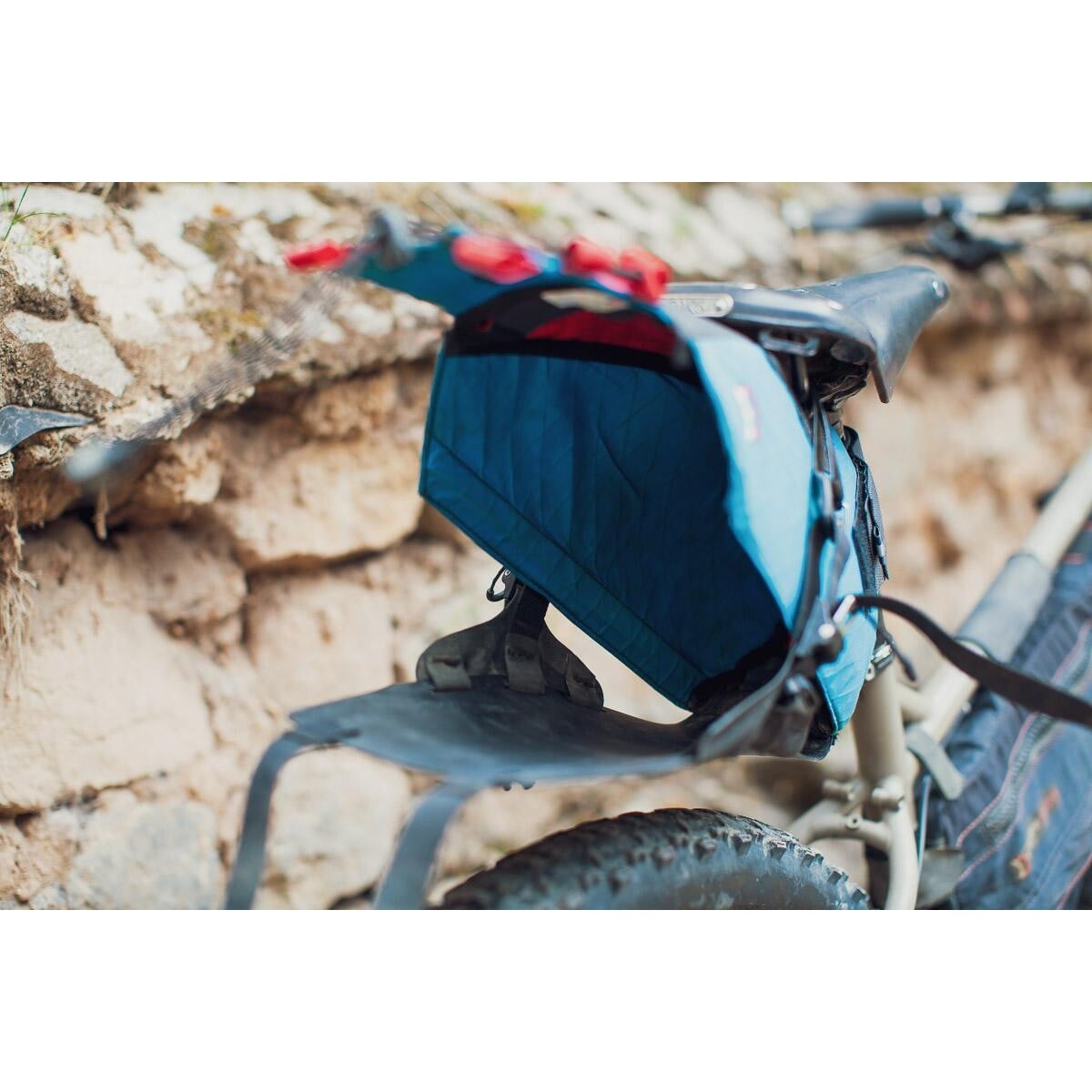 Image of Revelate Designs Terrapin Seat Bag V3 14L Black