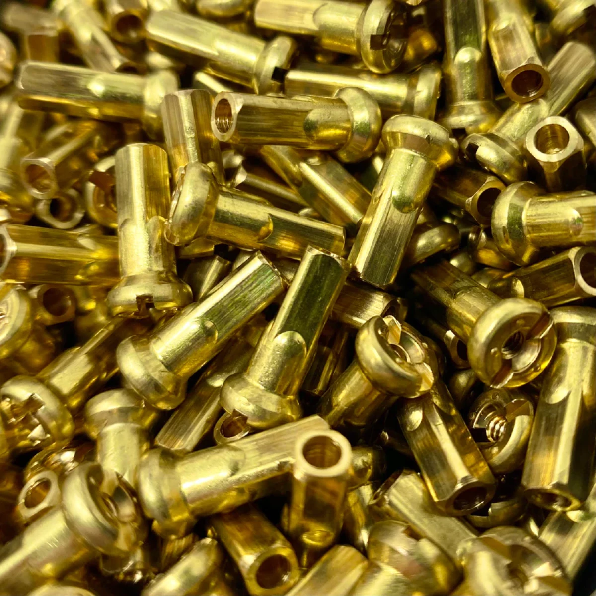Image of SimWorks Hoshi Raw Brass Nipple 14g - 72 Pack