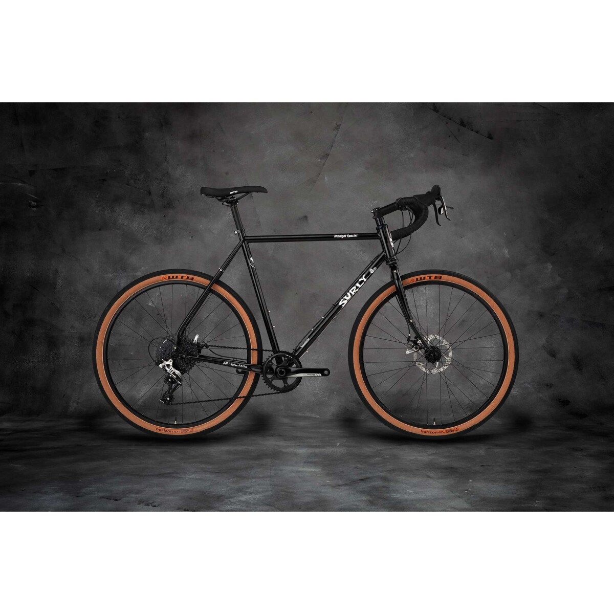 noz6wqj0ejwnthpgyi2u.jpg Image of Surly Midnight Special Bike Black 650B