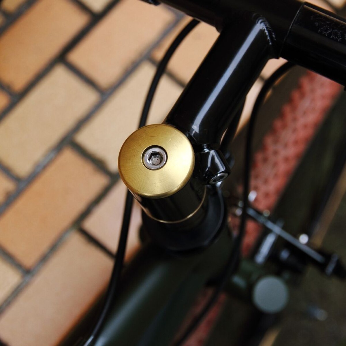 Image of Blue Lug "Select" Brass Stem Top Cap