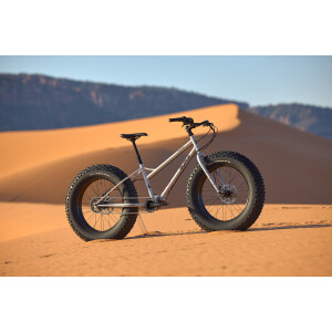 Image of Surly Moonlander V2