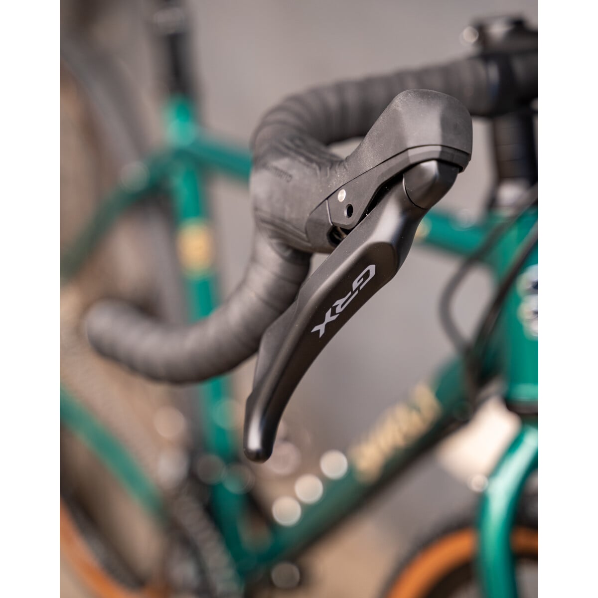 Image of Surly Straggler 2025 GRX 2x12 Bike Subtropic Algae Green