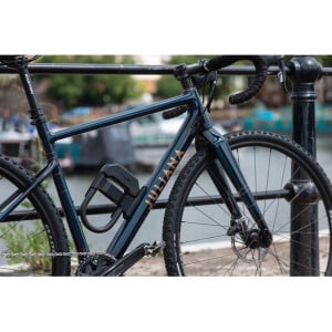 Image of Hiplok DXF Wearable U-Lock With Frame Clip Black