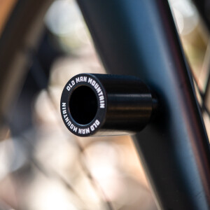 Image of Old Man Mountain Universal Headlight Mount