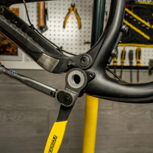 Image of Pedro's Pro Bottom Bracket Wrench - Shimano 16x44mm