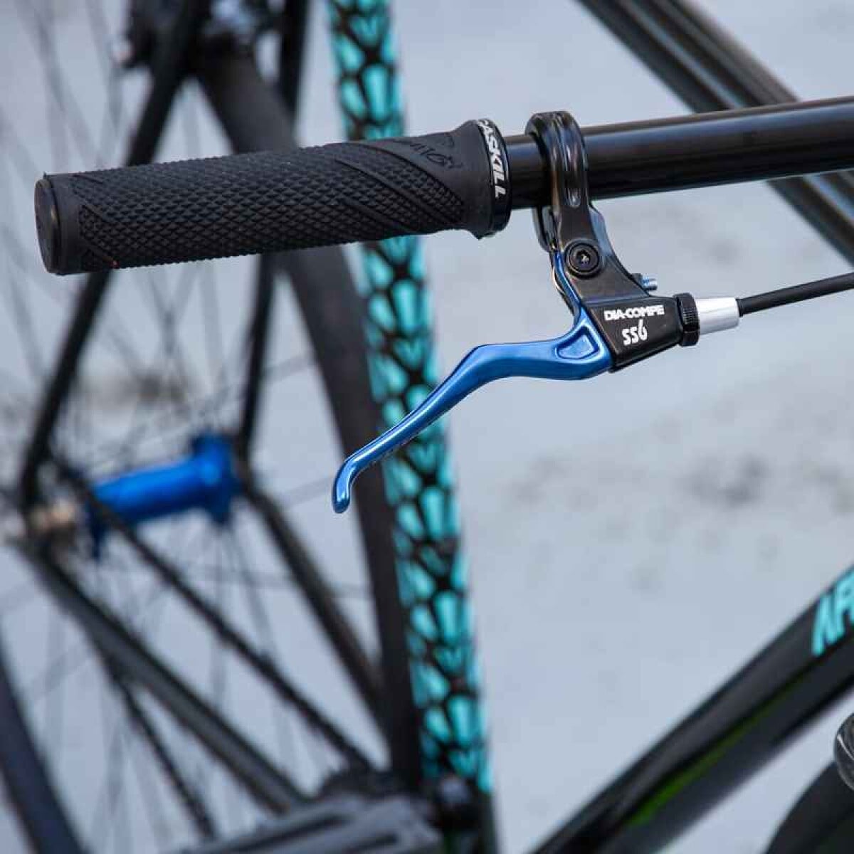 Image of Dia-Compe SS-6 Brake Levers Blue Lug Special