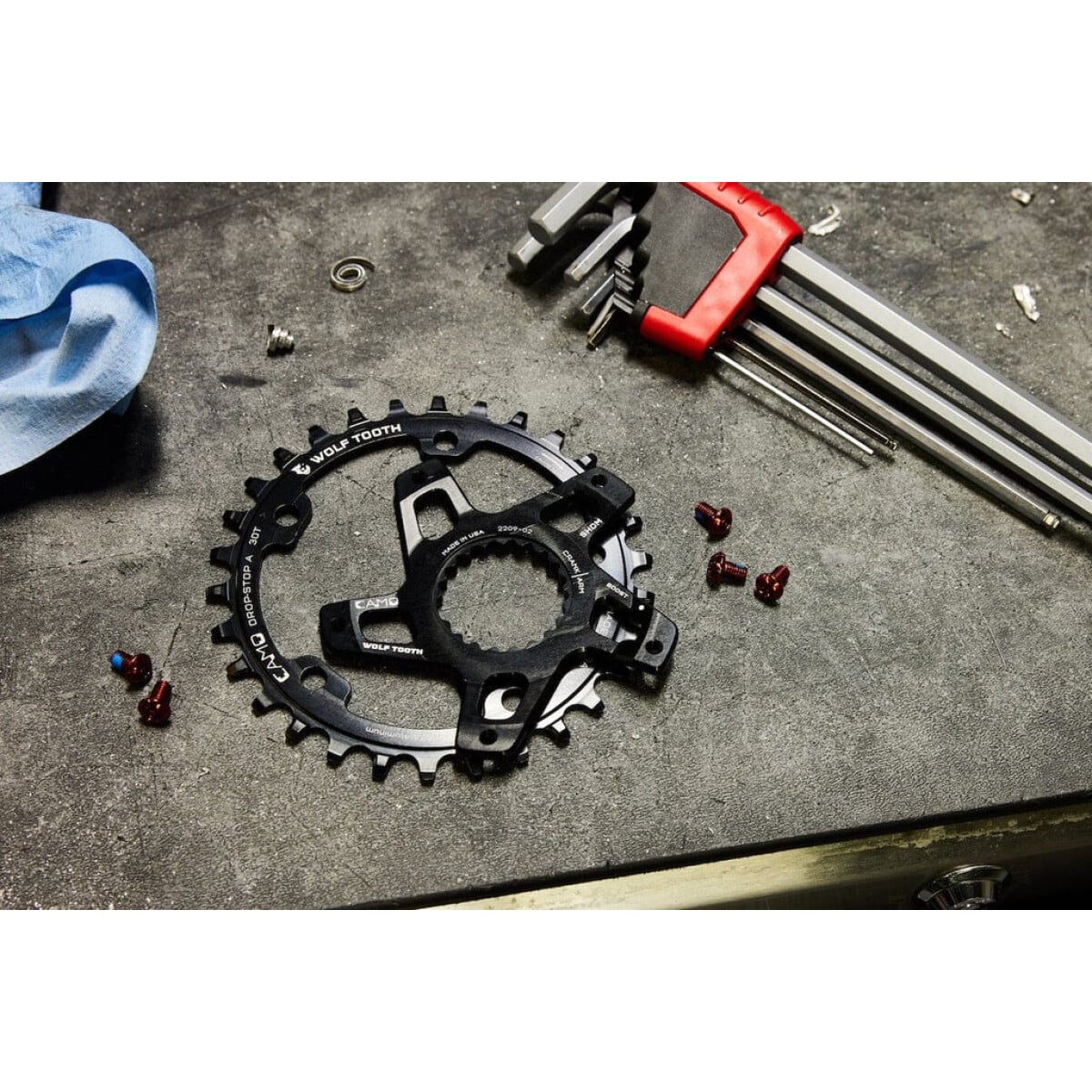 Image of Wolf Tooth CAMO Spider