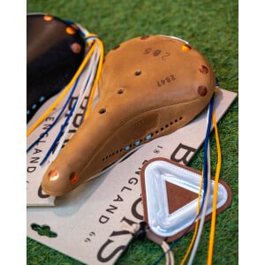 Image of Blue Lug x Brooks BL17 Saddle with Leather Reflector