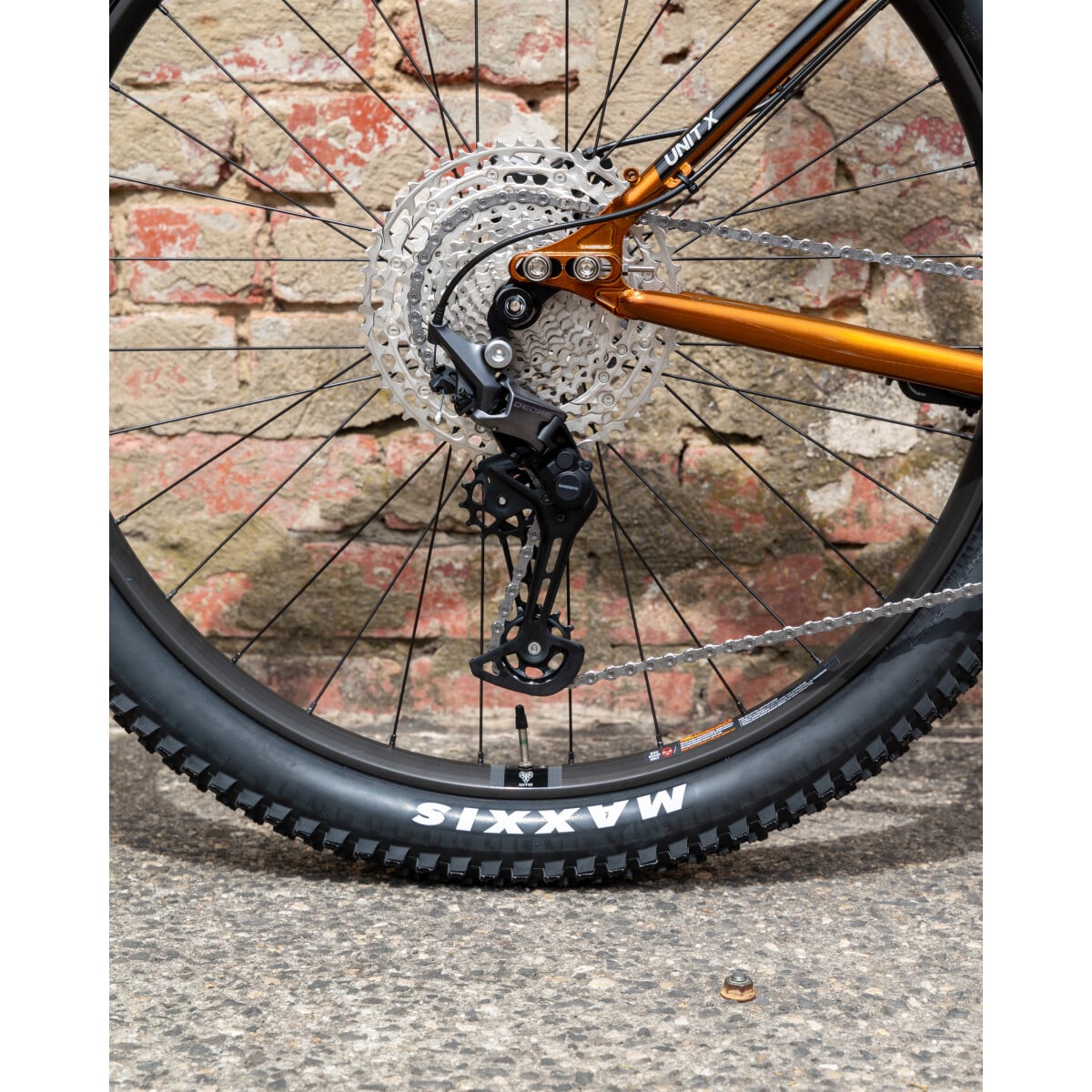 Image of Kona Unit X Gold