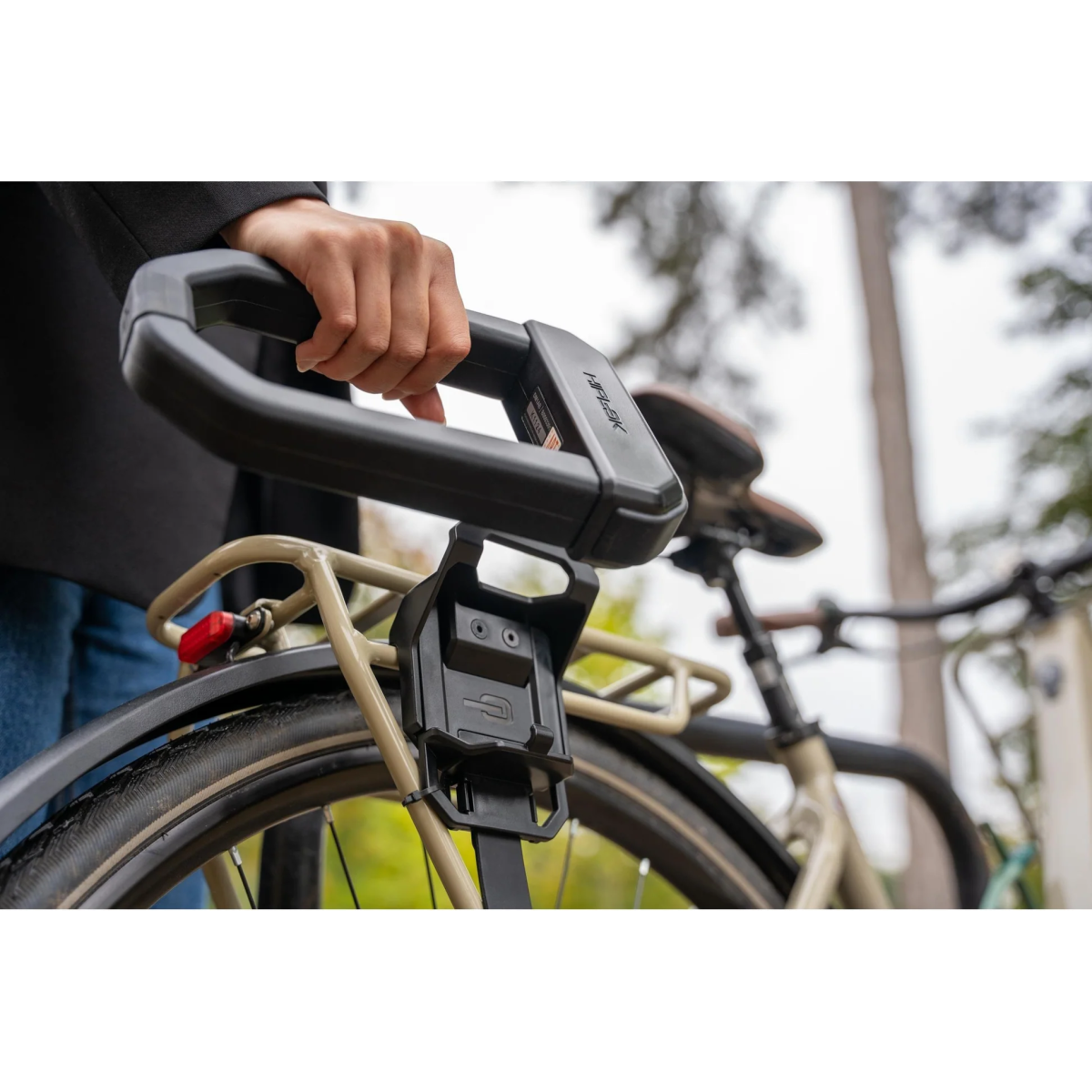 Image of Hiplok BR1000 Bracket (Suits 1000 Series Locks) Black