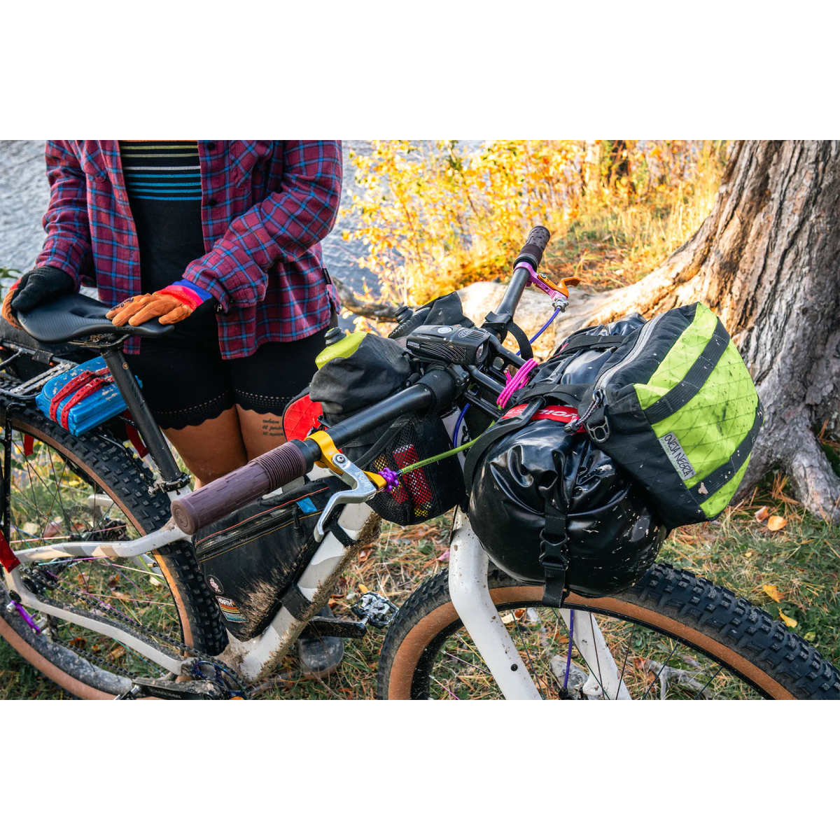 Image of Teravail Lytho Carbon Handlebar 800mm 15mm Rise