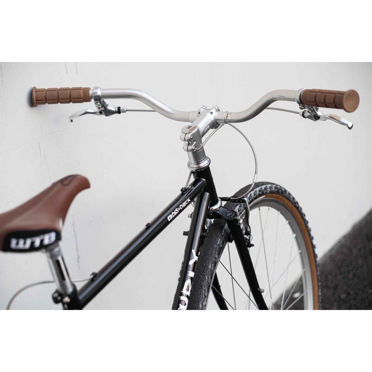 Image of Nitto B802 HT Handlebar 25.4mm/720mm
