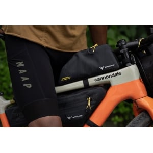 Image of Apidura Expedition 2.0 Bolt-On Top Tube Pack 1L