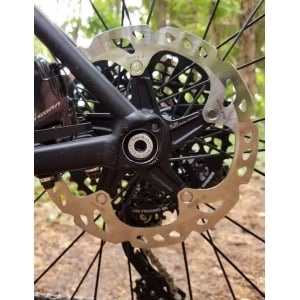 Image of Robert Axle Project Lightning Rear: 12mm Length 198 mm M12 x 1.75 (ZLIG610)