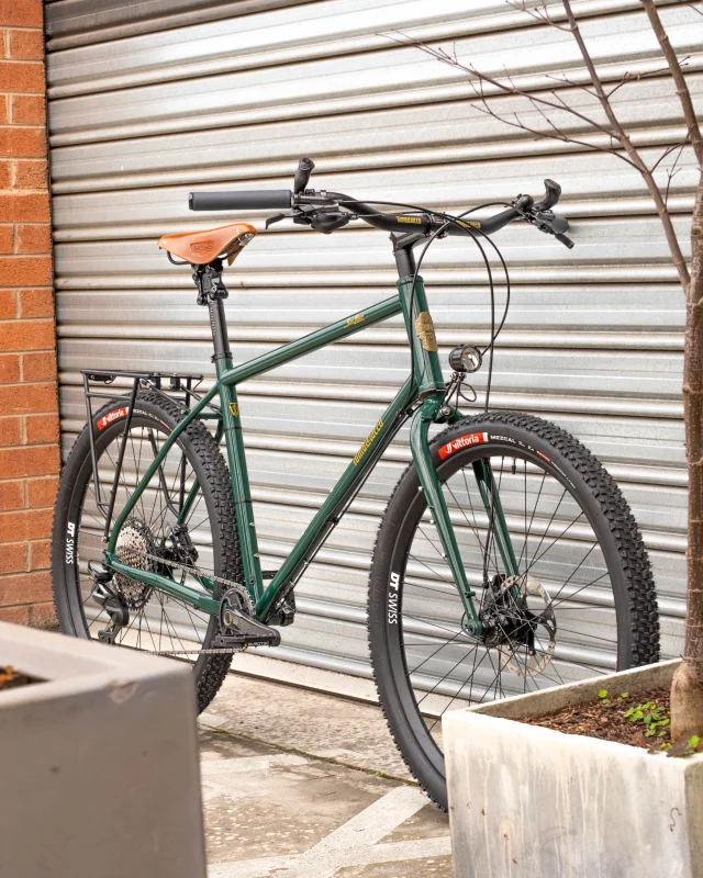 Max’s custom Tumbleweed Sun Liner build🔥

For when adventure can’t afford a compromise on comfort and no bells or whistles are to be left at home.

Tumbleweed Sun Liner, XL
Cane Creek Hellbender headset
Cane Creek GXC Stem
Tumbleweed Persuader 30deg handlebar
SQ Lab 410 inner bar ends
ESI Chunky XL grips
Nitto bar ends
Cane Creek Thudbuster seatpost
Brooks B17 saddle
Shimano XT shifting and stopping
Burgtec Mk4 pedals
DT Swiss 350 rear hub
Schmidt SON 28 dynamo front hub
DT Swiss FR541 rims
DT Swiss Competition spokes
Vittoria Mezcal 29 x 2.4” tyres
Schmidt SON Edelux II front dynamo light
Schmidt SON rear dynamo light
Tumbleweed Macro Pannier rack
Spurcycle OG bell

Thanks, Max!
Happy Trails✌️

@tumbleweedbikes 
@canecreekusa 
@sqlab 
@esigrips 
@nitto_handlebar_works 
@brooksengland 
@shimanoaustralia 
@burgtec 
@dtswiss 
@vittoriatires 
@sonnabendynamo 
@spurcycle 

#tumbleweedbikes #tumbleweedsunliner